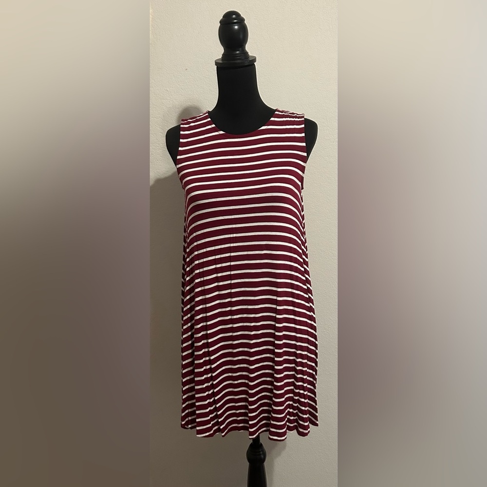 XS sleeveless dress